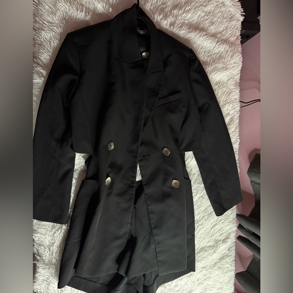 Black ZARA Double-Breasted Blazer
